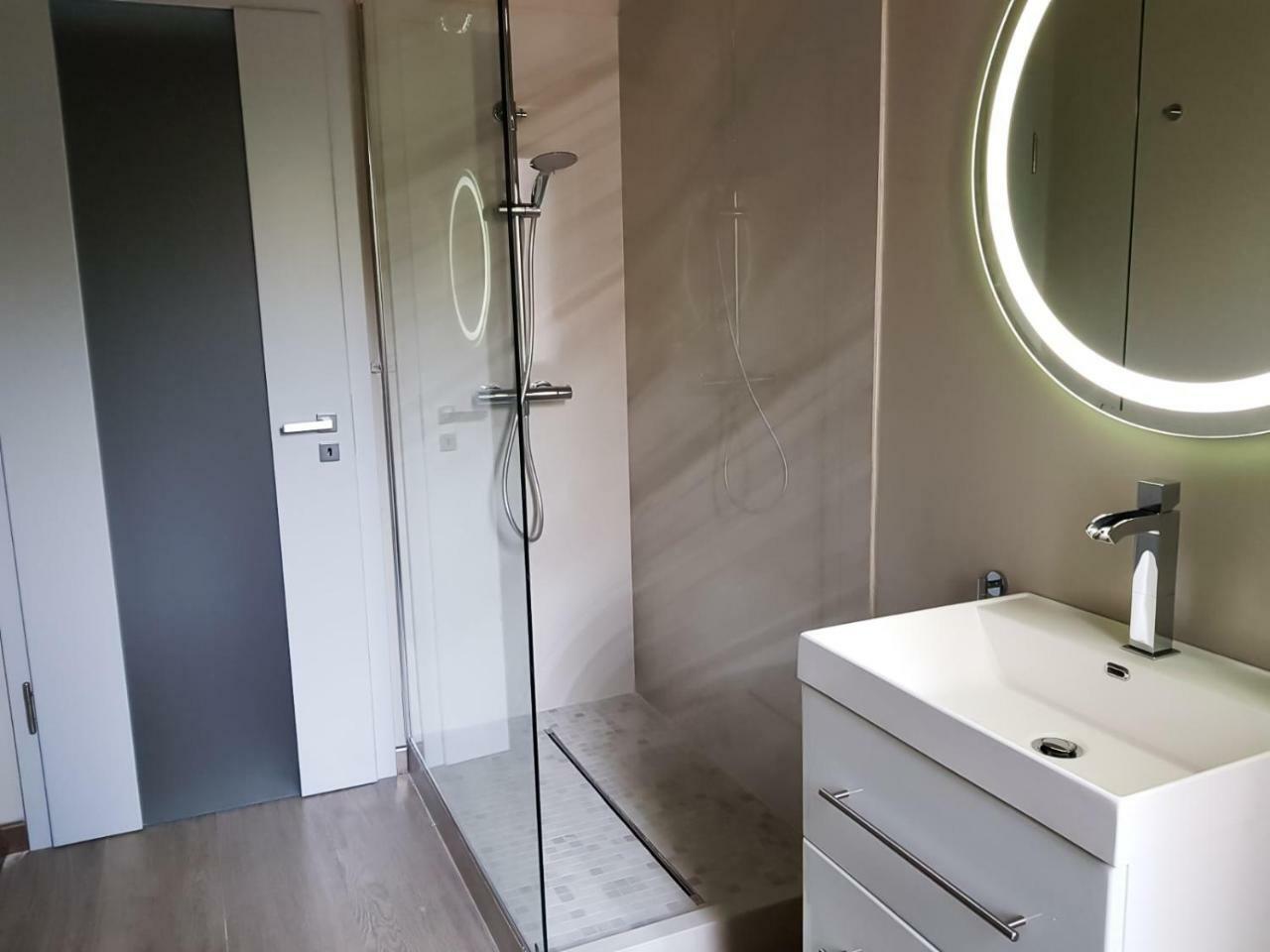 Rubio Residence - Accmonia Luxury Apartment Arad Eksteriør billede