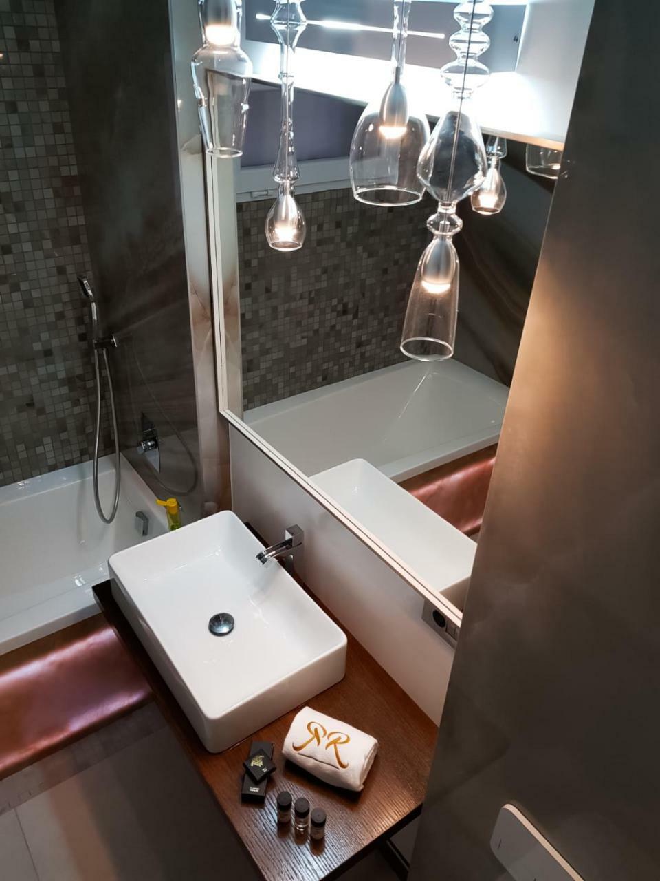 Rubio Residence - Accmonia Luxury Apartment Arad Eksteriør billede